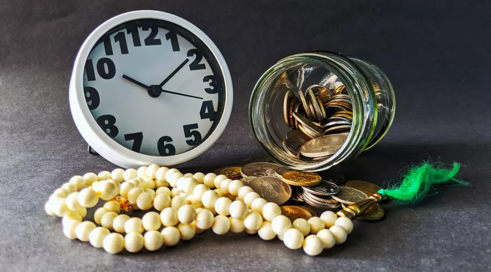 Types of Sadaqah You Can Give to Earn Blessings